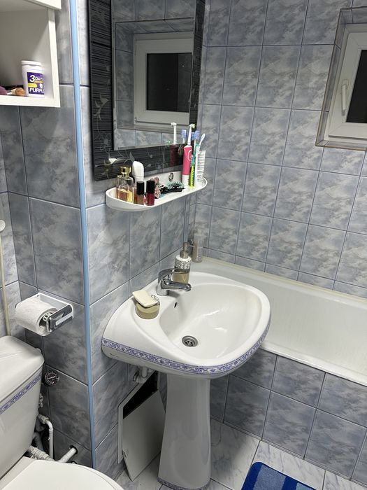 Vand Chiuveta + Oglinda + etajera