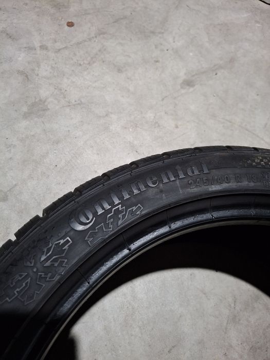 2 Anvelopele de iarnă 245 40 r18 Continental