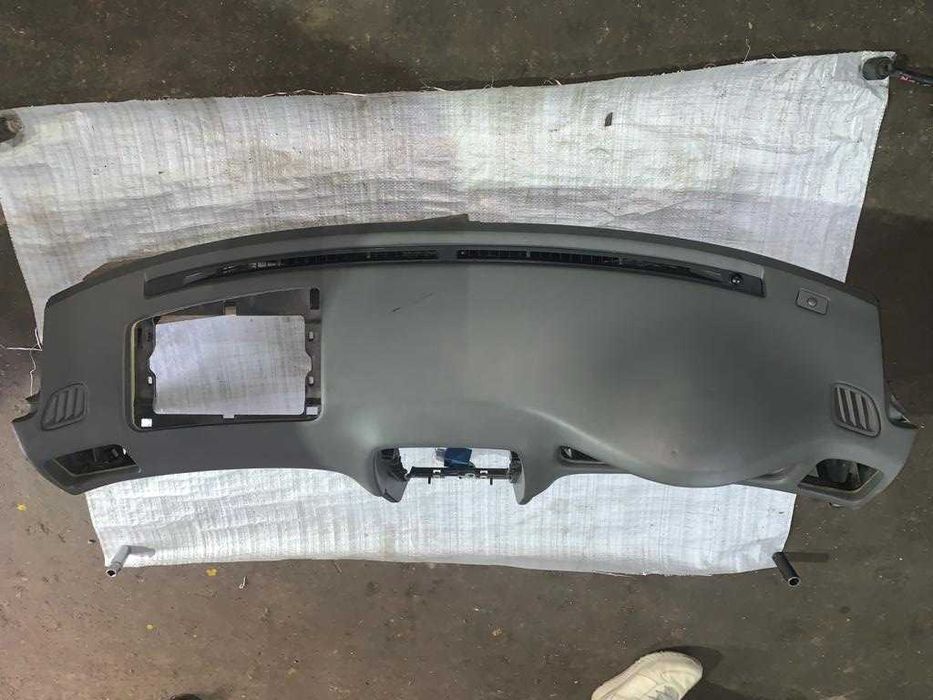 Панель передняя Toyota Windom (20)