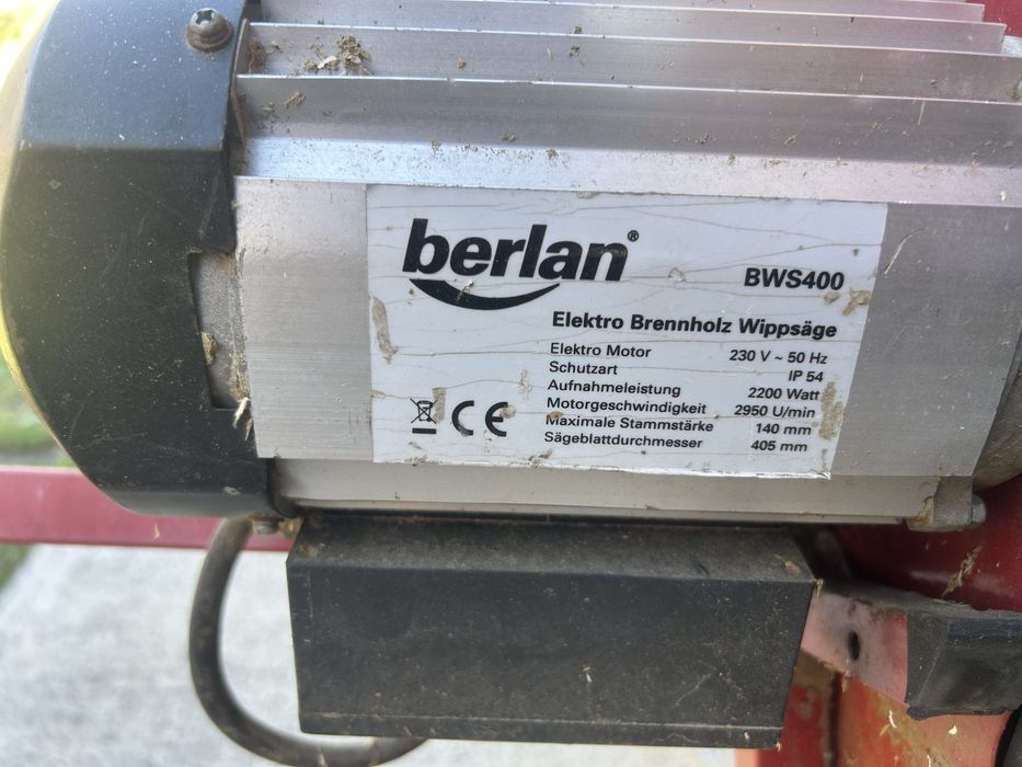 Circular basculant pentru taiat lemne de foc(made in Germany)