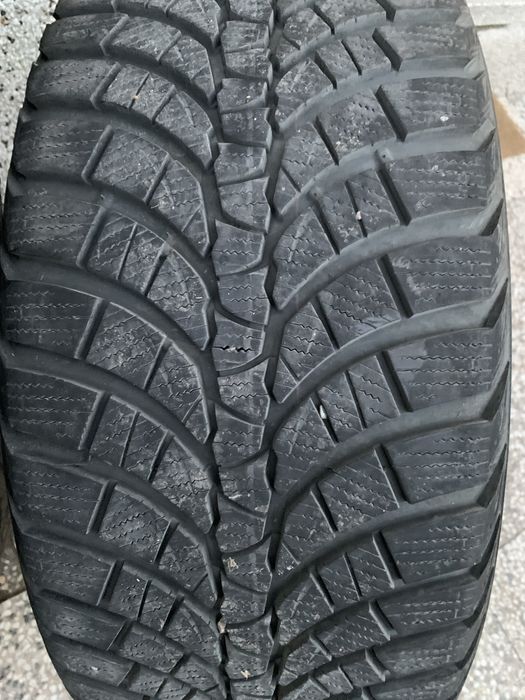 Зимни гуми  KUMHO 255/45/18