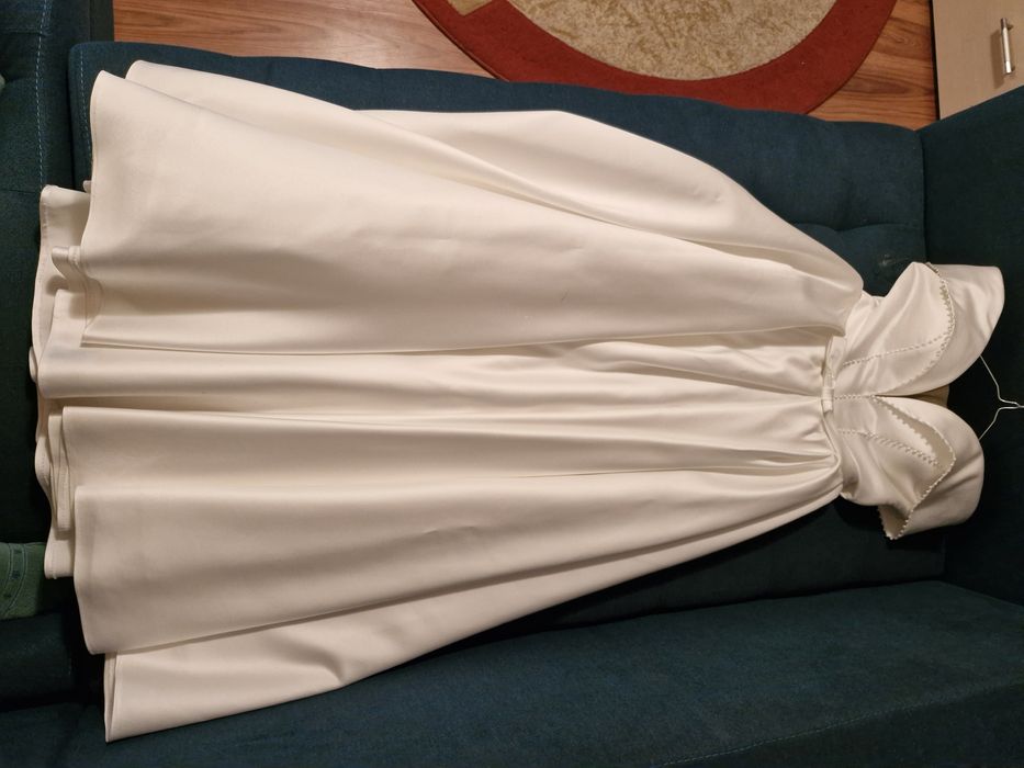 Vând rochie de mireasă