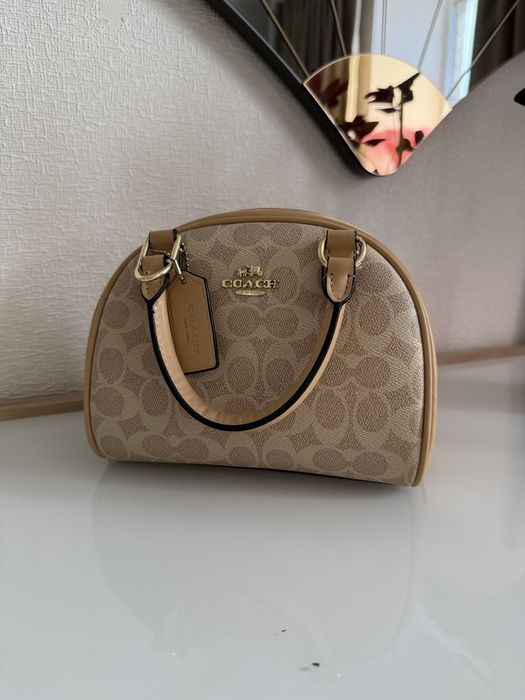 Сумка coach в новом состоянии