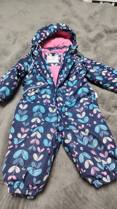 Продам весенний комбинизон
