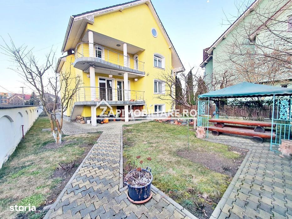 Casa 6 camere, 295 mp.utili, 1.000 mp teren, cartier Unirii