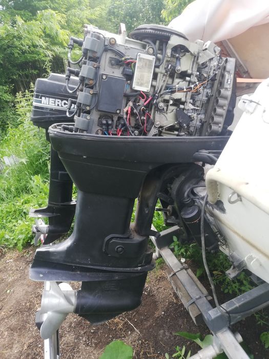 Продавам  двигатели за лодка два бр.