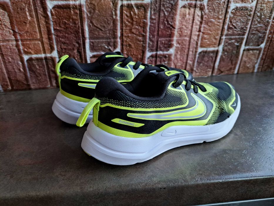 детски маратонки,кецове,спортни обувки Nike,36,найк,за момче,момиче