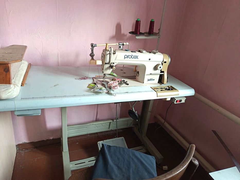 Промышленная  швейная машина