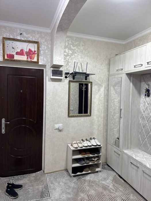 Квартира 3 хона (70 кв.м) с балконом
