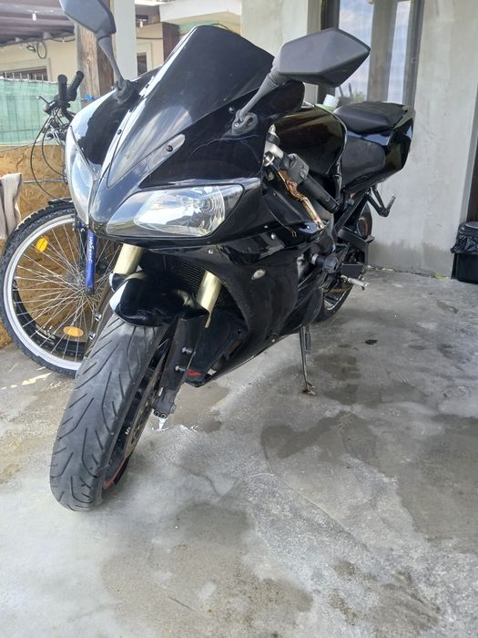 Vand yamaha r1 2003 pe injectie limitat a2 in acte