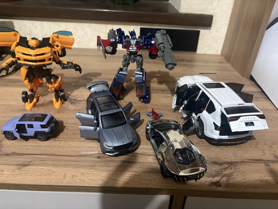 Оригинал Игрушка машин и трансформер