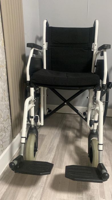 Коляска инвалидная