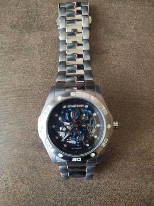 Продается часы  Armitron automatic SKELETON