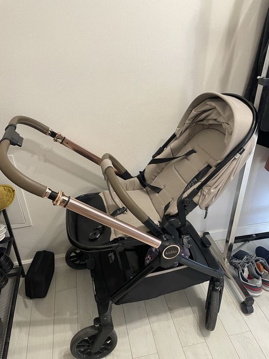 Детская коляска в отличном состоянии