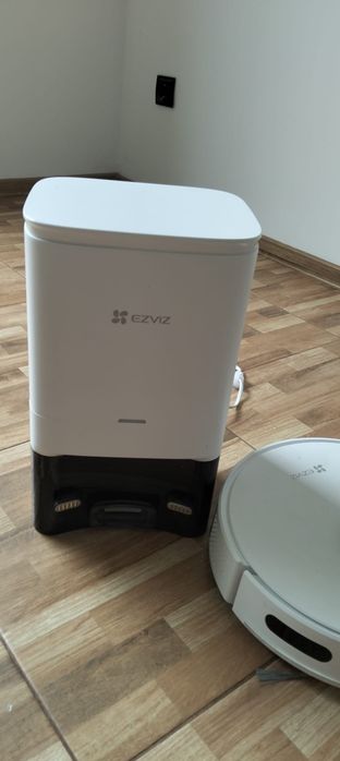 vand robot aspirator