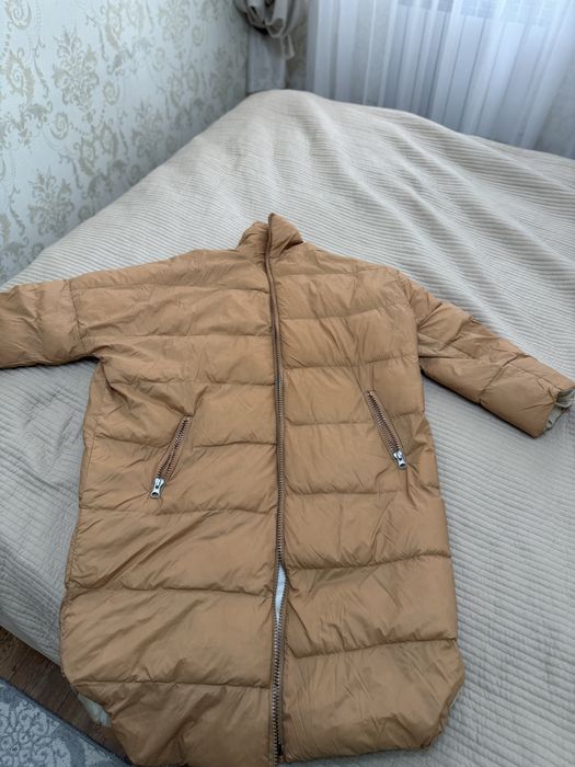 Женская куртка коричнева
