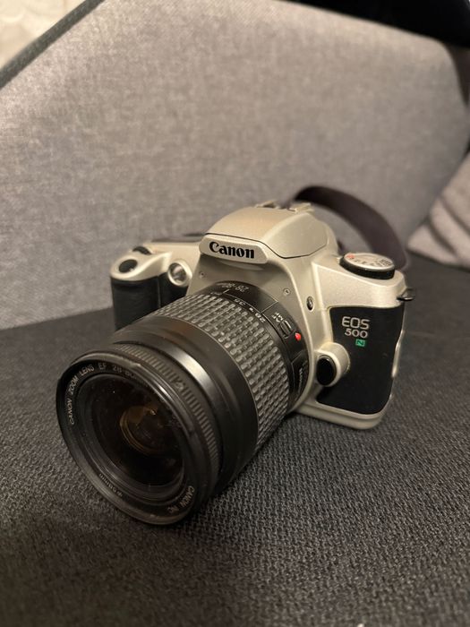 Appareil photo hybride Canon EOS RP boîtier nu Noir