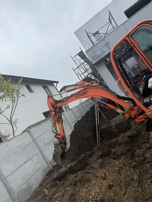 Inchiriez Miniexcavator Buldoexcavator si Basculabila