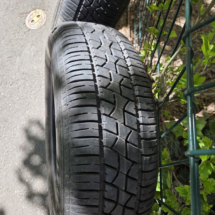 Vand 2 cauciucuri vara 195/60/15