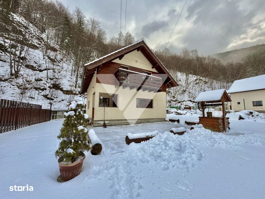 Casa de vacanta 6 camere teren 685 mp zona montana Rau Sadului Sibiu