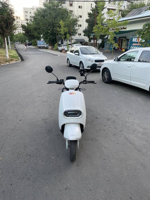 электр скутр сотилади xiaomi