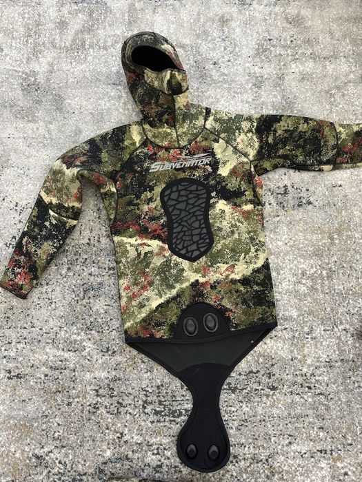 Подводный костюм для рыбалки