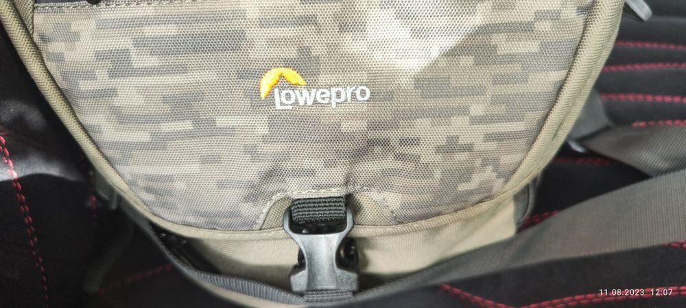 Продам сумку для фотокамеры