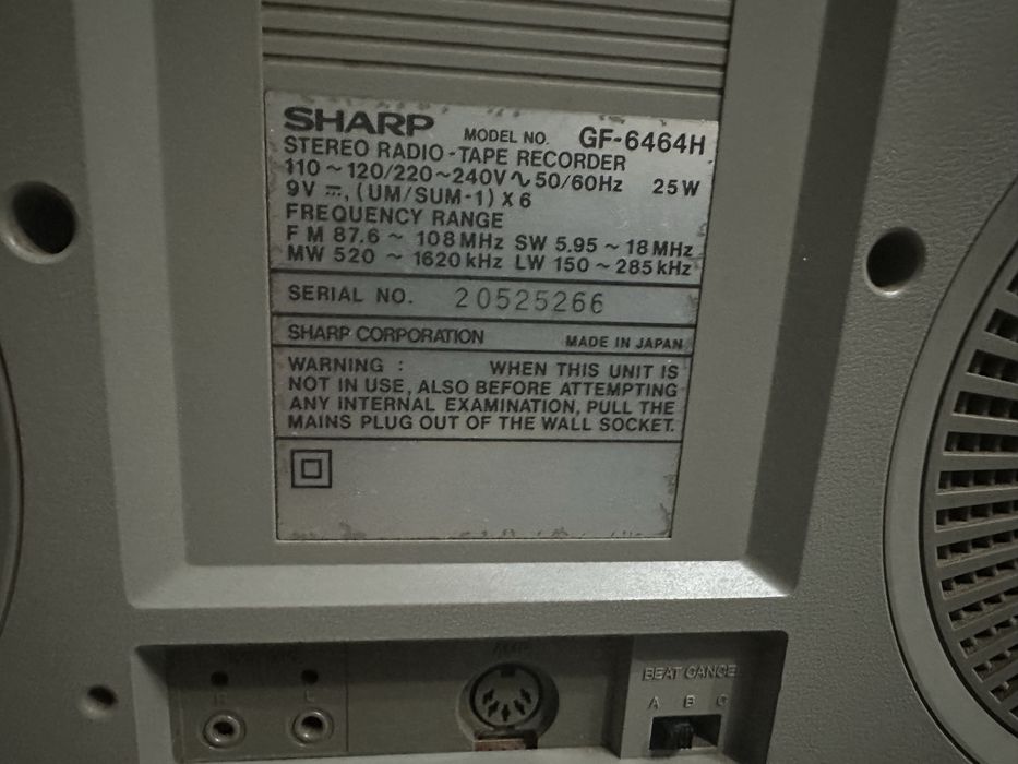 Radiocasetofon Sharp GF-6464 in stare de functionare