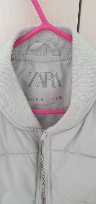 Zara тёплая жилетка.