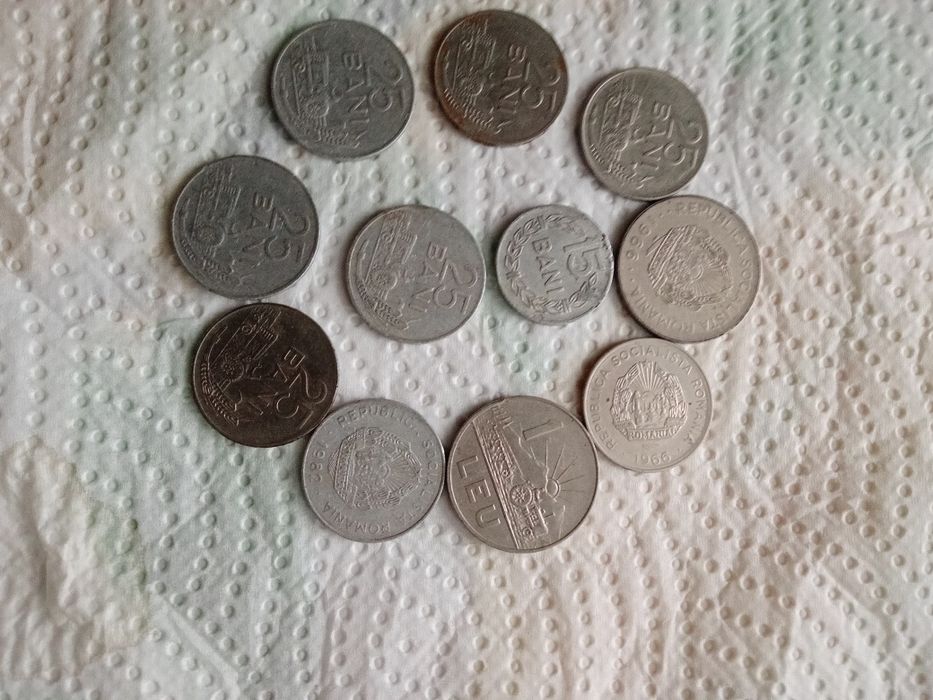 Monezi vechi de vânzare