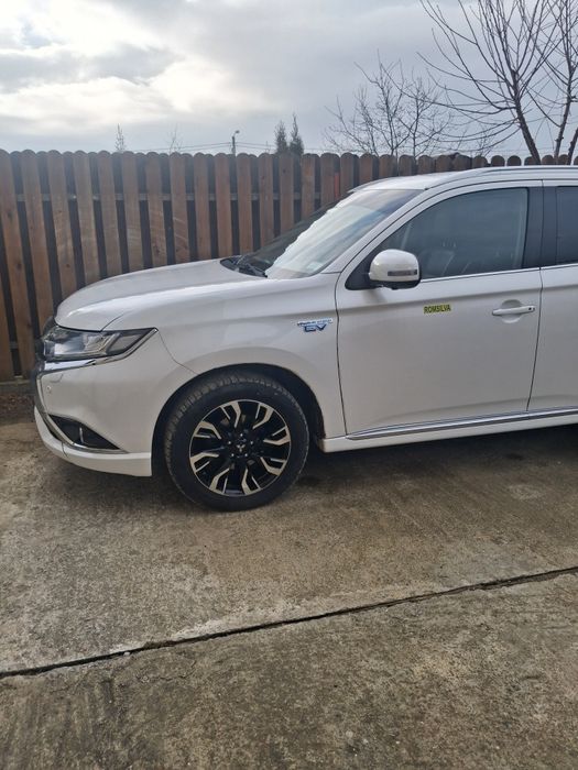 Vand Mitsubishi outlander 2.0phev