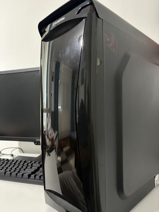 Calculator Entry Level + Monitor + Tastatura mecanica