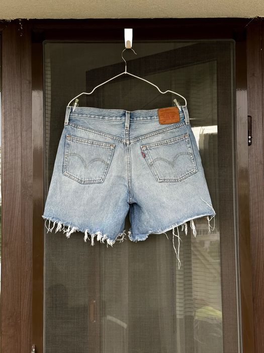 Дамски къси панталони LEVI'S (Premium 501) - размер 28, Отлично състояние