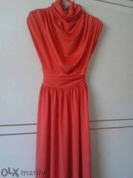 Елегантна рокля в оранжев цвят