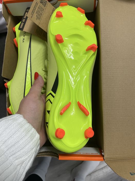 Incaltaminte fotbal marime 40