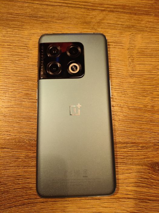 OnePlus 10 PRO  12 Gb RAM /250 Gb ROM