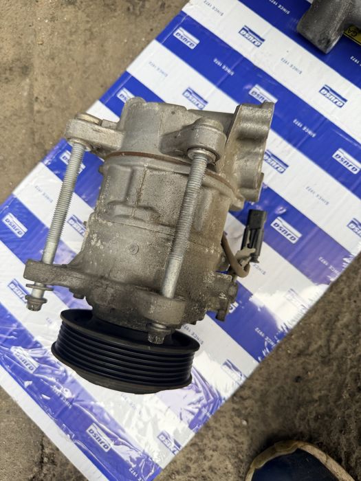 Compresor aer conditionat bmw f20 f21 f22 f23 f30 f31 f34 f32 f36 b37 b47 b48 b58