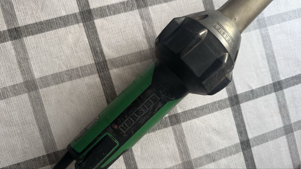 Фен ручной для пвх-мембраны leister