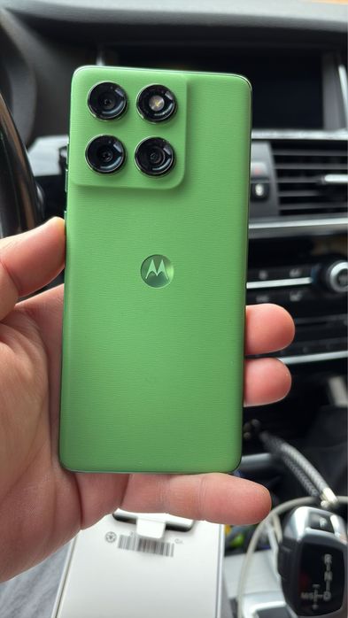 Vand telefon motorola edge60 12gb+512gb. Telefonul este nou nefolosit