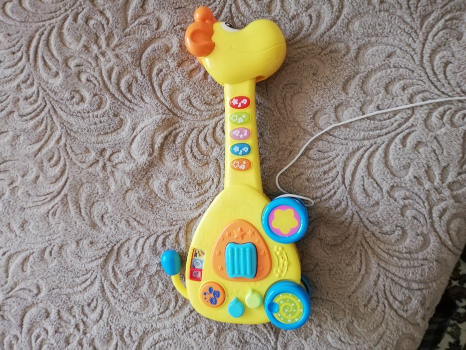 Жираф 2 в 1 - свиреща играчка за дърпане