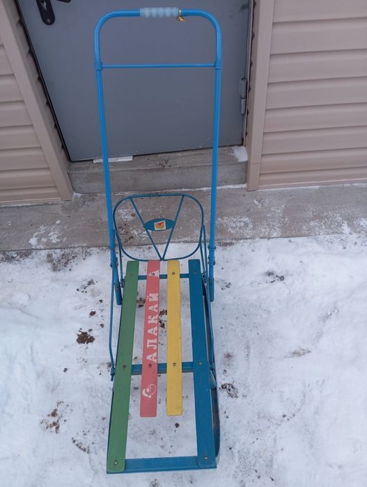 Санки детские со спинкой и ручкой