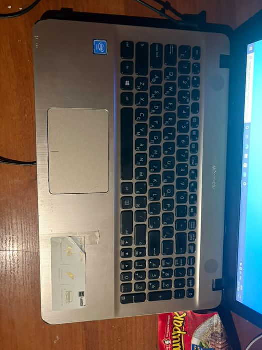 Asus Ноутбук сатылады