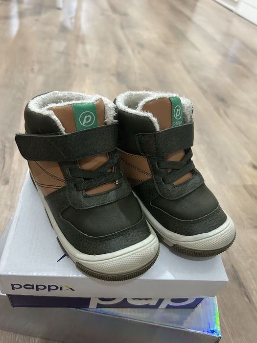 Продам детские ботинки Pappix