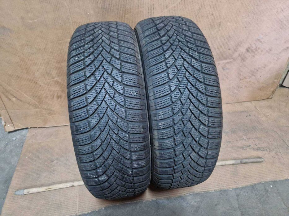 2 Bridgestone R17 215/60
зимни гуми
DOT3419
