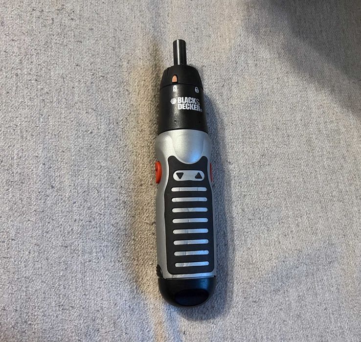 Surubelnita electrica Black&Decker KC9069, 6V, functionala pe baterii