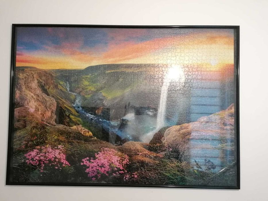 Vând tablouri puzzle înrămate