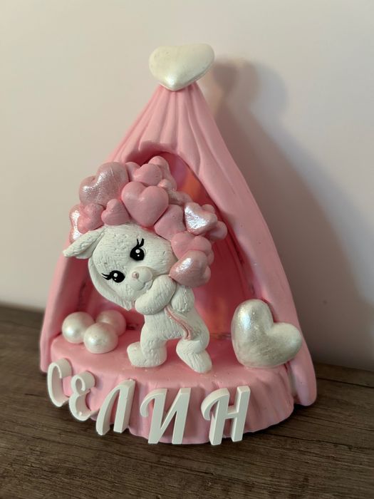 Персонализирана детска лампа със зайче.