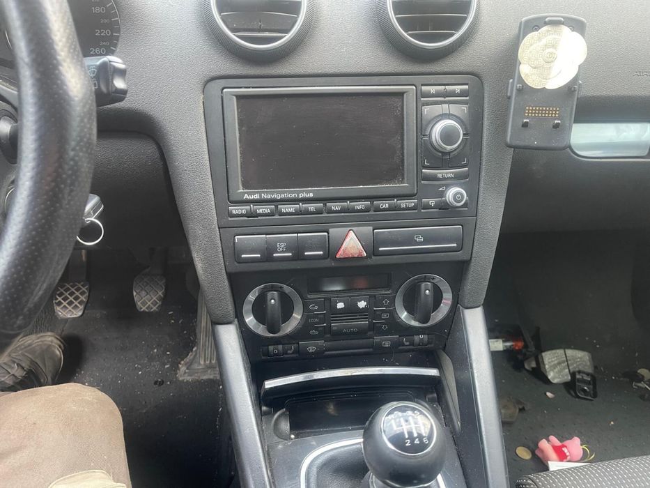 Rama navigatie 2din 1 panou clima navigatie Audi A3 8p 2004-2011