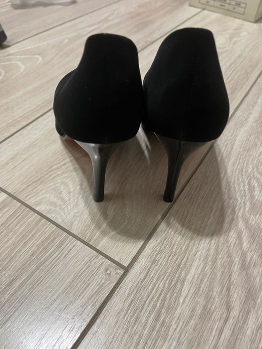 Продам туфли женские