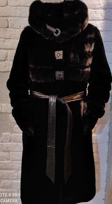 Продам шубу мутон-норка